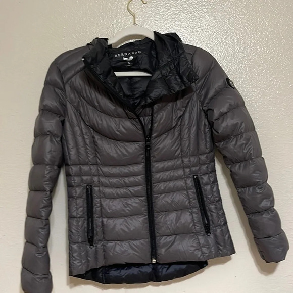 Bernardo Puffer Long Sleeve Size Small Black Jacket Hooded metallic gray - Picture 3 of 16